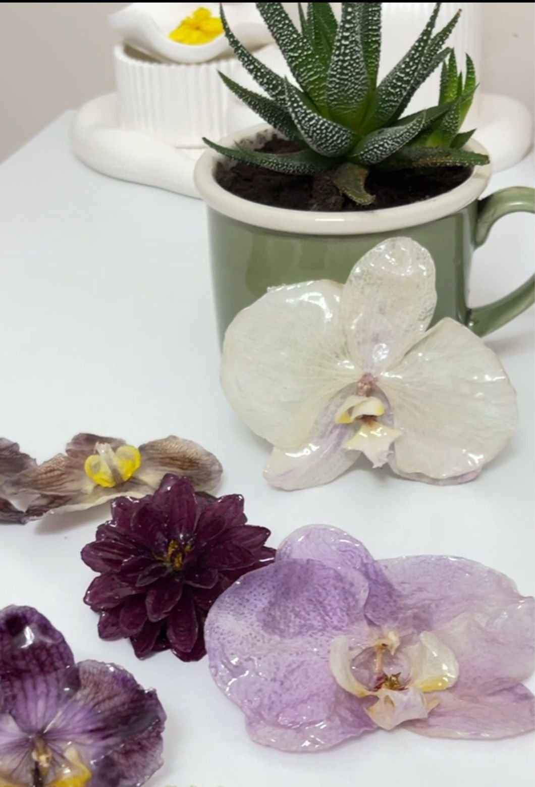 Epoksi ile korunan gerçek çiçekler, atölye çalışması